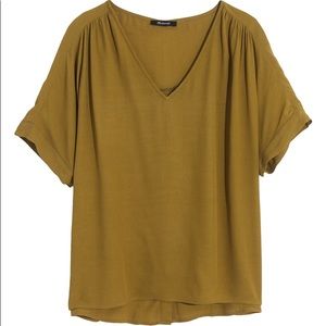 NWOT Madewell Drapey Button Back Top